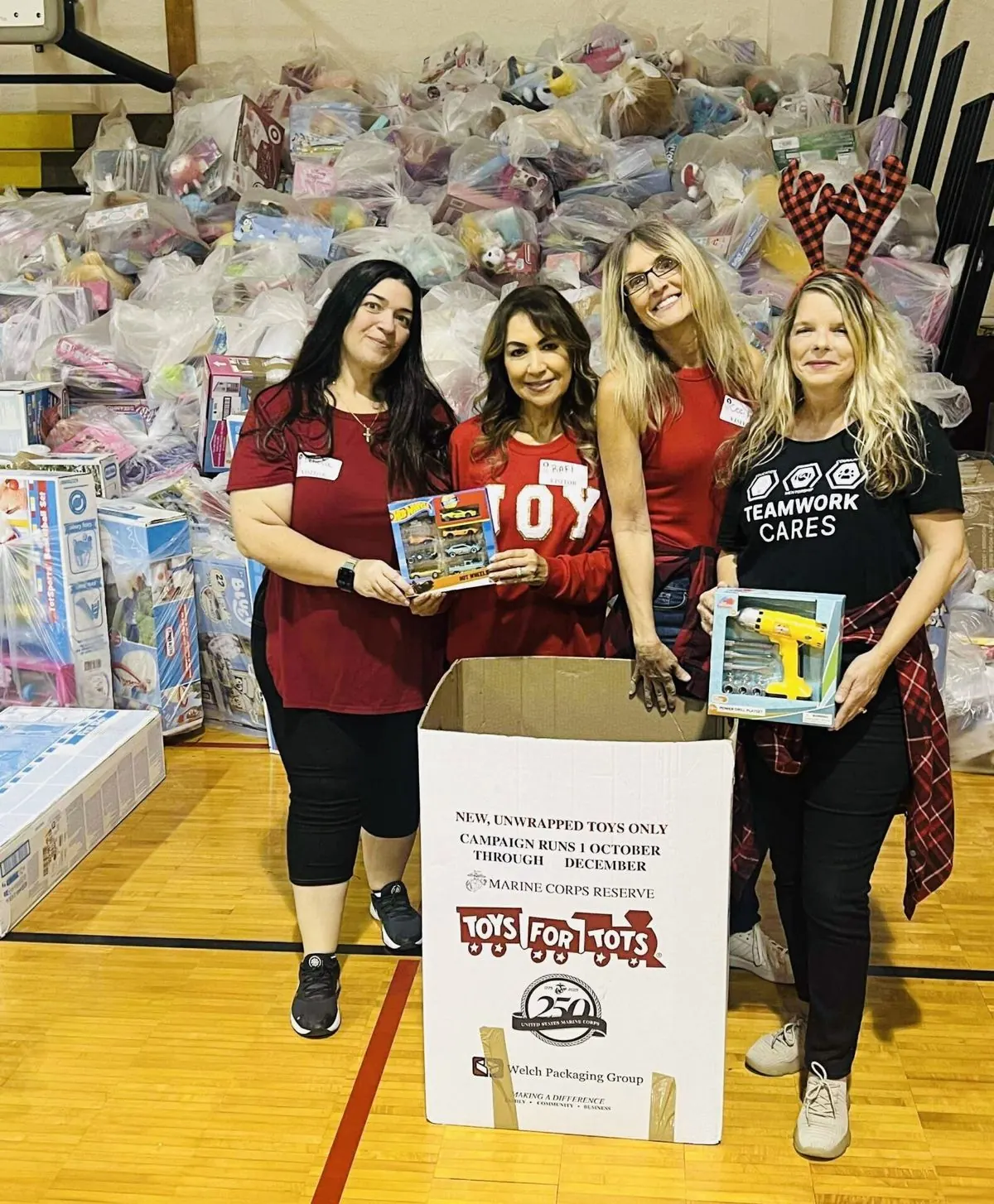 Spreading Holiday Cheer in Clearwater
