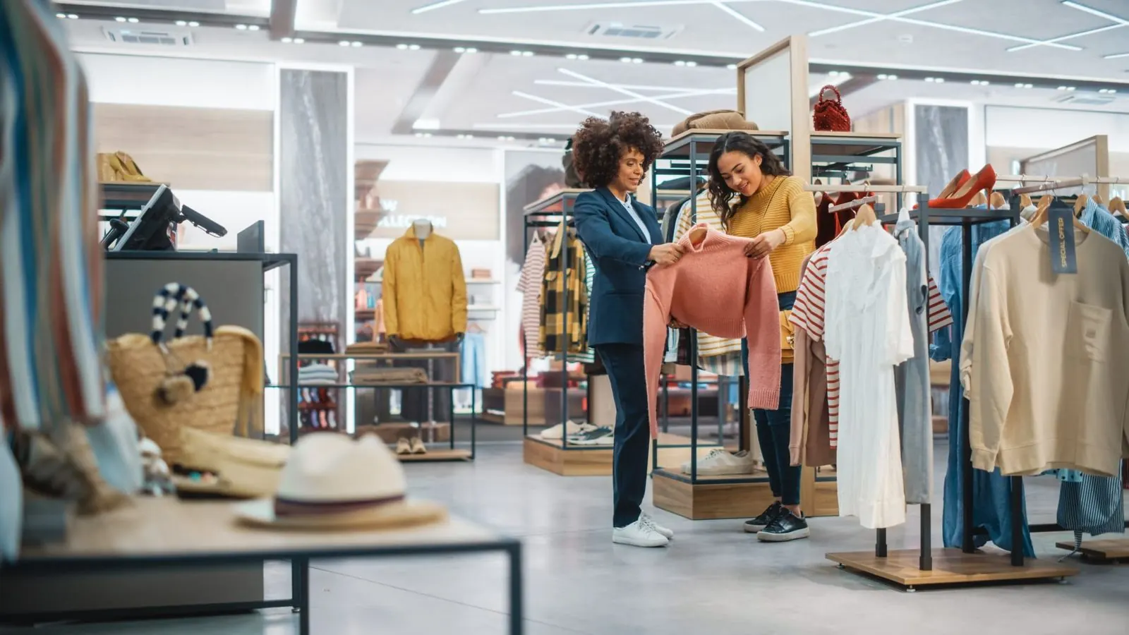 Teamwork Commerce Partners With Endear to Provide In-Store Clienteling Solution for Retailers